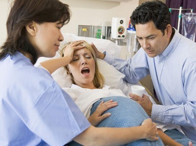 Легкие роды. Все что нужно знать будущей маме о беременности, родах и первых неделях материнства