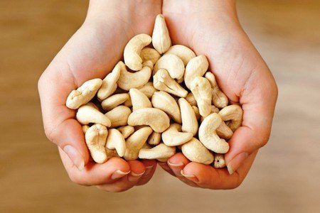 Можно ли есть орехи во время беременности